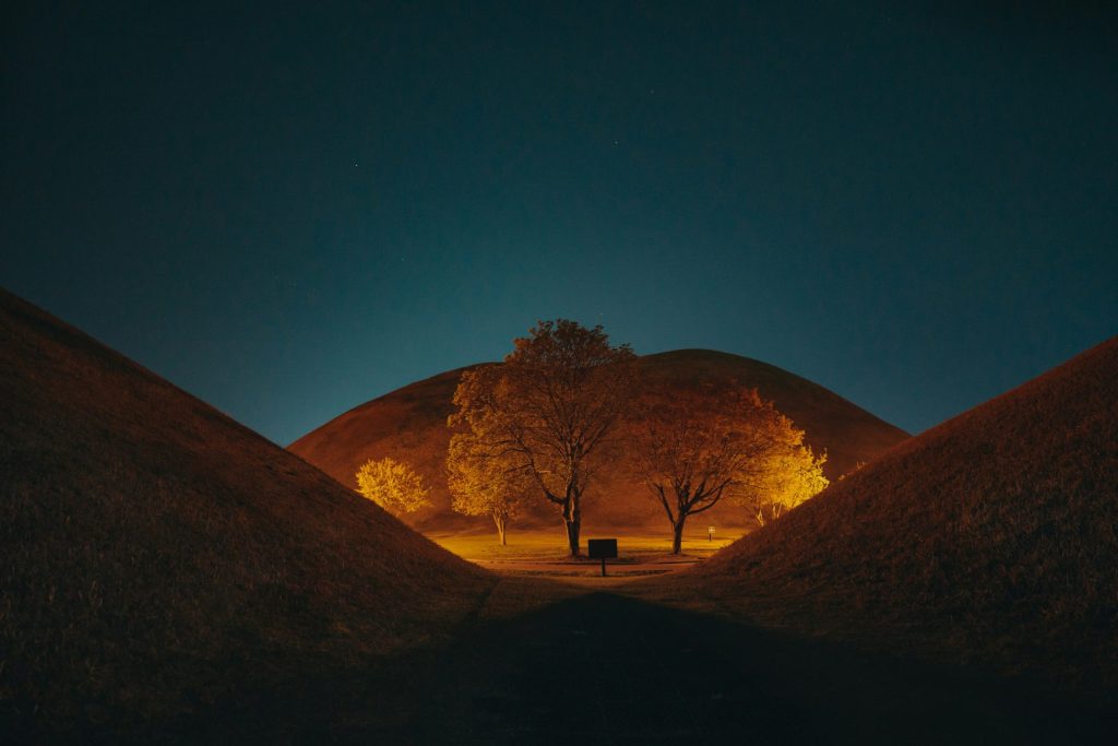 Gyeongju Daereungwon Corea Intermedio - Gyeongju Daereungwon